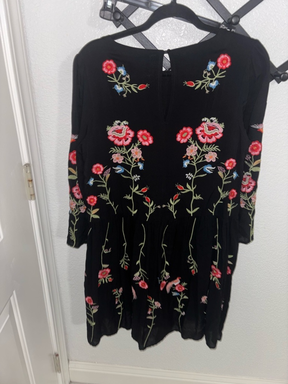 Anthropologie Maeve Allison Embroidered Bird Floral Mini Dress Black Small - Picture 6 of 7